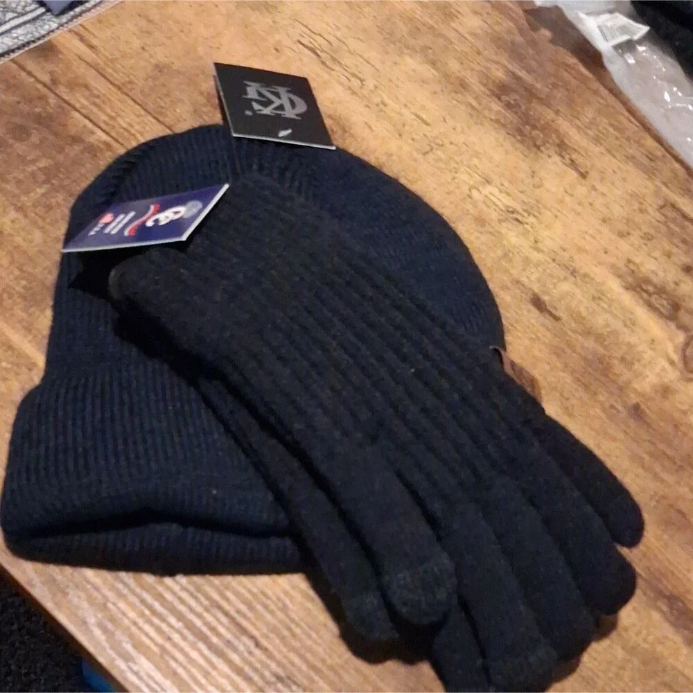 Men's Black Insulated Beanie Hat Solid Knit One Size Fall/Winter